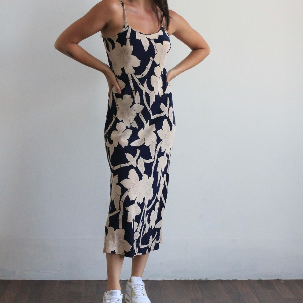 Vintage 100% Silk Navy and Tan Hawaiian Print Midi Dress - Picture 3 of 4